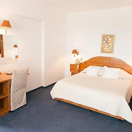 Hotel Savoy 4*
