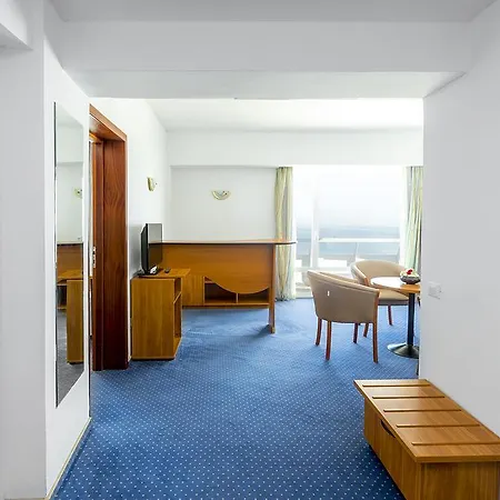 Hotel Savoy 4*